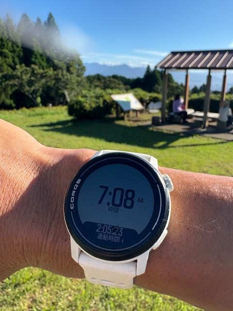 つたの細道から満観峰へ<br>チャックポイント２）７：０８着！<br><br>山中はとても涼しいがメチャクチャ蜘蛛の巣だらけで・・・。<br>散々でした。<br><br>順調な滑り出し！！<br><br>急いで蒸しパンを食しエネルギーチャージ(*´▽｀*)<br>