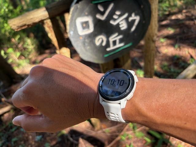 ロンショウの丘１０時１０分この辺から小指の爪が痛む！！<br><br>シューズがやっぱり合わないのかな！？<br><br>しっかり休憩して（10分）再スタート！！<br>